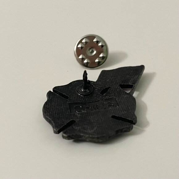 Vtg 9 11 FD NY New York Fire Department Memorial Pin Flag - Picture 6 of 8
